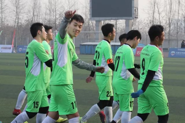 常规赛-骑士大胜猛龙30分 步行者逆转力克活塞